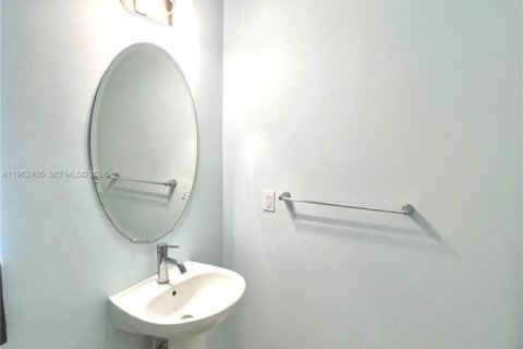 Купить виллу или дом в Тамарак, Флорида 4 комнаты, 206.8м2, № 2025746 - фото 12