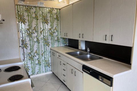 Condo in Deerfield Beach, Florida, 2 bedrooms  № 2176283 - photo 9