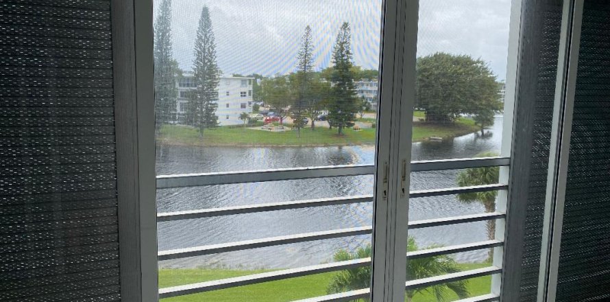 Condo in Deerfield Beach, Florida, 2 bedrooms  № 2176283