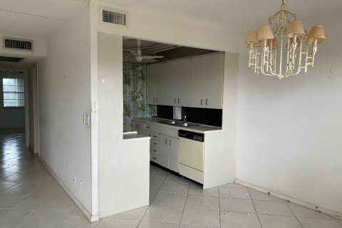 Condo in Deerfield Beach, Florida, 2 bedrooms  № 2176283 - photo 7