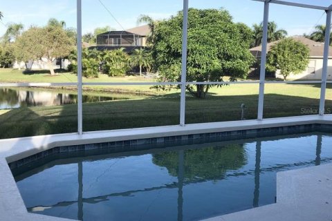 House in Bradenton, Florida 4 bedrooms, 303.79 sq.m. № 1813349 - photo 11