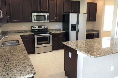 House in Bradenton, Florida 4 bedrooms, 303.79 sq.m. № 1813349 - photo 5