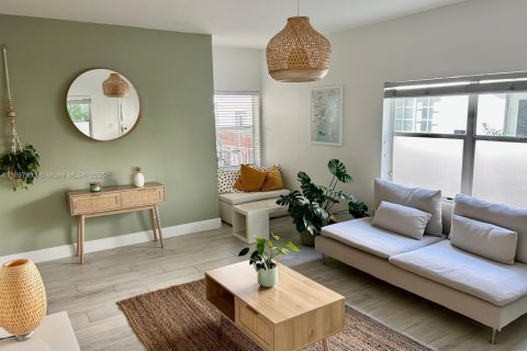 Кондоминиум с 1 спальней в Майами-Бич, Флорида № 2020852