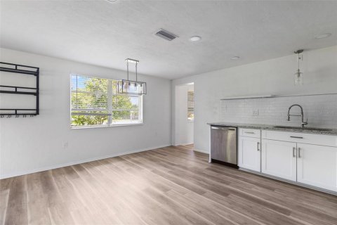 Casa en venta en Sarasota, Florida, 3 dormitorios, 150.5 m2 № 2318853 - foto 21