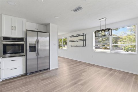 Casa en venta en Sarasota, Florida, 3 dormitorios, 150.5 m2 № 2318853 - foto 20