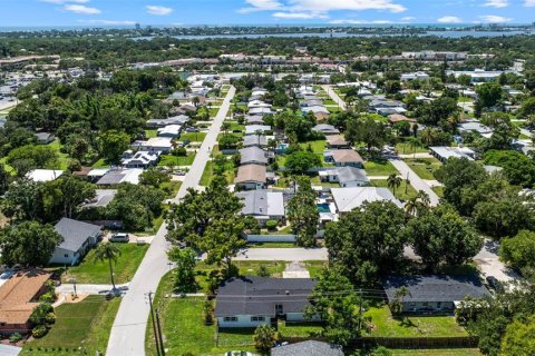 Casa en venta en Sarasota, Florida, 3 dormitorios, 150.5 m2 № 2318853 - foto 10