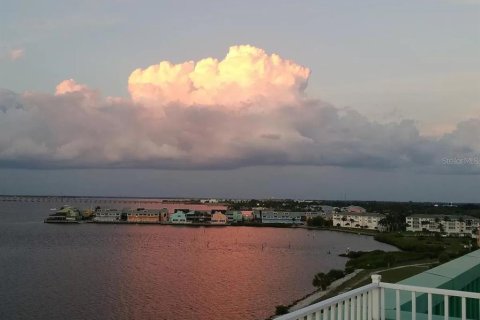 Copropriété à louer à Punta Gorda, Floride: 2 chambres, 91.79 m2 № 1560776 - photo 2