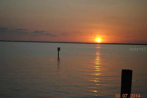 Copropriété à louer à Punta Gorda, Floride: 2 chambres, 91.79 m2 № 1560776 - photo 13