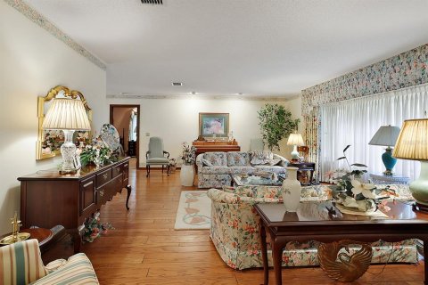 House in Orlando, Florida 4 bedrooms, 258.64 sq.m. № 1807989 - photo 4