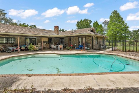 House in Orlando, Florida 4 bedrooms, 258.64 sq.m. № 1807989 - photo 20