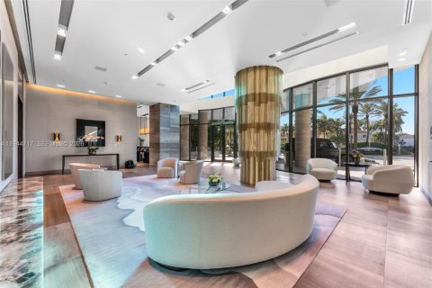 Купить кондоминиум в Санни-Айлс-Бич, Флорида 4 спальни, 463.77м2, № 2055055 - фото 9