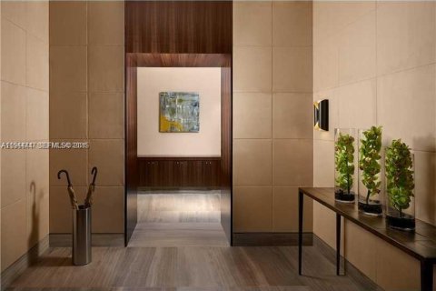 Купить кондоминиум в Санни-Айлс-Бич, Флорида 4 спальни, 463.77м2, № 2055055 - фото 12