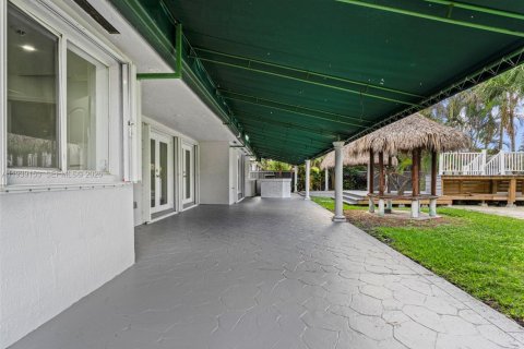 Casa en venta en Homestead, Florida, 3 dormitorios, 175.59 m2 № 1996902 - foto 29