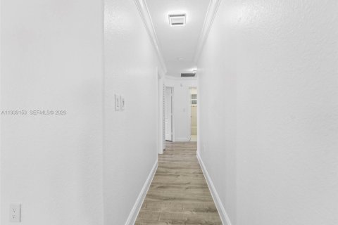 Casa en venta en Homestead, Florida, 3 dormitorios, 175.59 m2 № 1996902 - foto 15