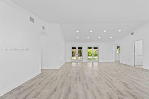 Casa en venta en Homestead, Florida, 3 dormitorios, 175.59 m2 № 1996902 - foto 5