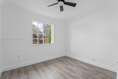 Casa en venta en Homestead, Florida, 3 dormitorios, 175.59 m2 № 1996902 - foto 18