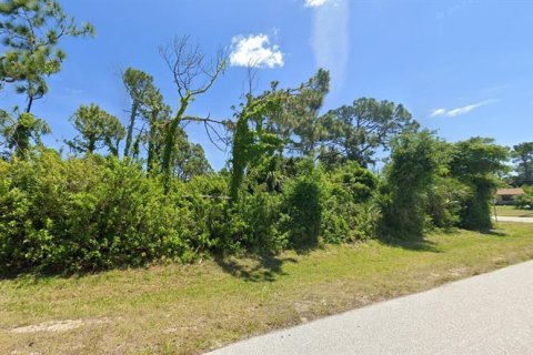 Terreno en venta en Port Charlotte, Florida № 1733413 - foto 4
