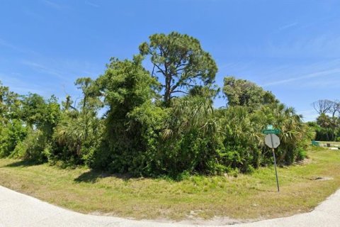 Terreno en venta en Port Charlotte, Florida № 1733413 - foto 1