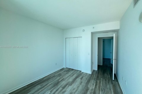 Снять в аренду кондоминиум в Майами, Флорида 2 спальни, 85.56м2, № 2005290 - фото 6