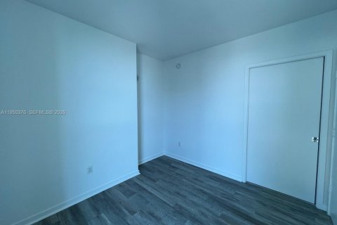 Снять в аренду кондоминиум в Майами, Флорида 2 спальни, 85.56м2, № 2005290 - фото 21