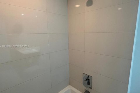 Снять в аренду кондоминиум в Майами, Флорида 2 спальни, 85.56м2, № 2005290 - фото 27