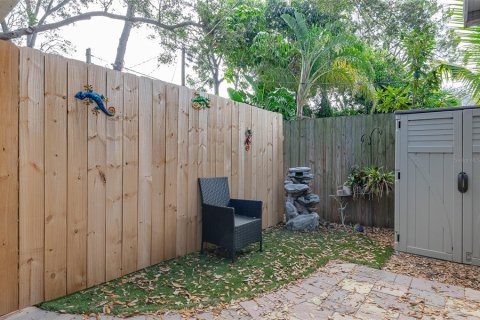 House in Gulfport, Florida 3 bedrooms, 124.02 sq.m. № 1913245 - photo 30