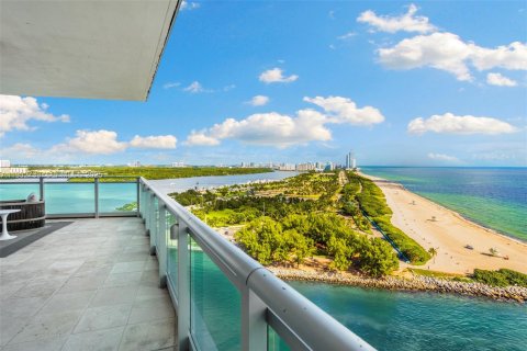 Condo à Bal Harbour, Floride, 3 chambres  № 2077214
