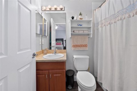 House in Wimauma, Florida 3 bedrooms, 106.47 sq.m. № 2205440 - photo 22