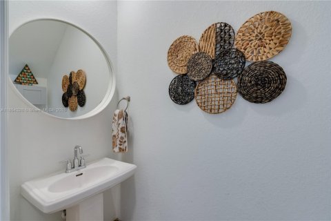 Купить таунхаус в Флорида-Сити, Флорида 3 спальни, 136.19м2, № 1872055 - фото 11