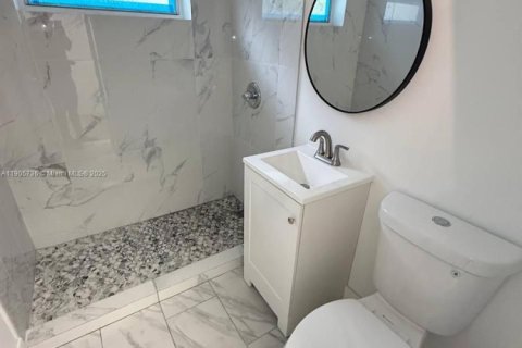 Купить виллу или дом в Вест-Парк, Флорида 3 спальни, 126.16м2, № 1956635 - фото 13