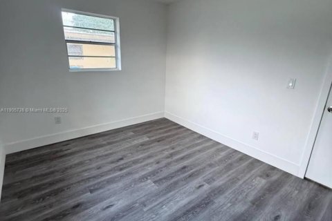 Купить виллу или дом в Вест-Парк, Флорида 3 спальни, 126.16м2, № 1956635 - фото 23