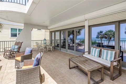 Condo in Indian Shores, Florida, 3 bedrooms  № 1740229 - photo 19