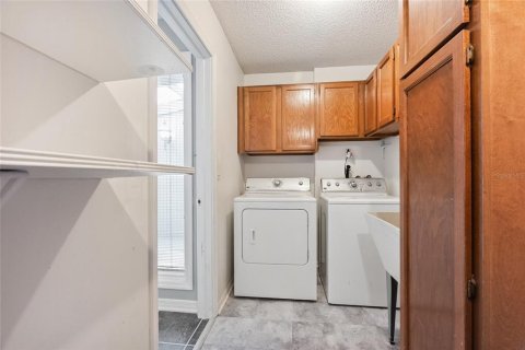 Copropriété à louer à Apopka, Floride: 2 chambres, 163.14 m2 № 2110587 - photo 19