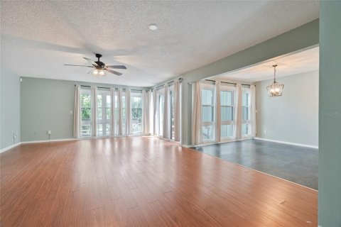Copropriété à louer à Apopka, Floride: 2 chambres, 163.14 m2 № 2110587 - photo 3