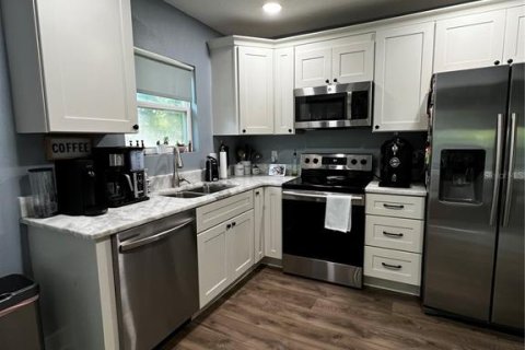 House in Orlando, Florida 2 bedrooms, 105.44 sq.m. № 1851691 - photo 8