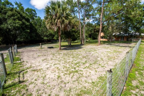 House in Jupiter, Florida 3 bedrooms, 233.93 sq.m. № 2190108 - photo 10