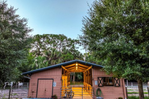 House in Jupiter, Florida 3 bedrooms, 233.93 sq.m. № 2190108 - photo 21