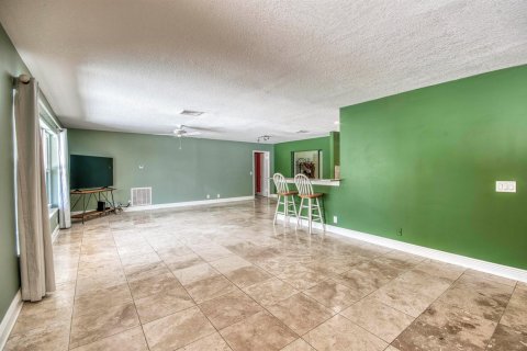 House in Jupiter, Florida 3 bedrooms, 233.93 sq.m. № 2190108 - photo 24