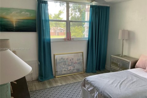 Condominio en venta en Plantation, Florida, 1 dormitorio, 89.19 m2 № 1921332 - foto 7