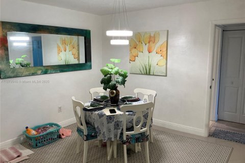 Condominio en venta en Plantation, Florida, 1 dormitorio, 89.19 m2 № 1921332 - foto 3