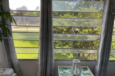 Condominio en venta en Plantation, Florida, 1 dormitorio, 89.19 m2 № 1921332 - foto 15