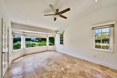 Снять в аренду виллу или дом в Ки-Бискейн, Флорида 4 спальни, 202.25м2, № 1950577 - фото 19
