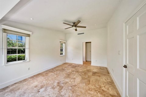 Снять в аренду виллу или дом в Ки-Бискейн, Флорида 4 спальни, 202.25м2, № 1950577 - фото 21