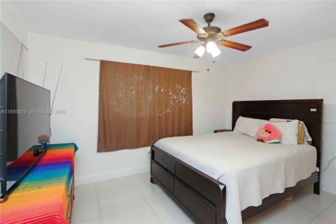 Casa en venta en Miami, Florida, 2 dormitorios, 73.86 m2 № 1994946 - foto 8
