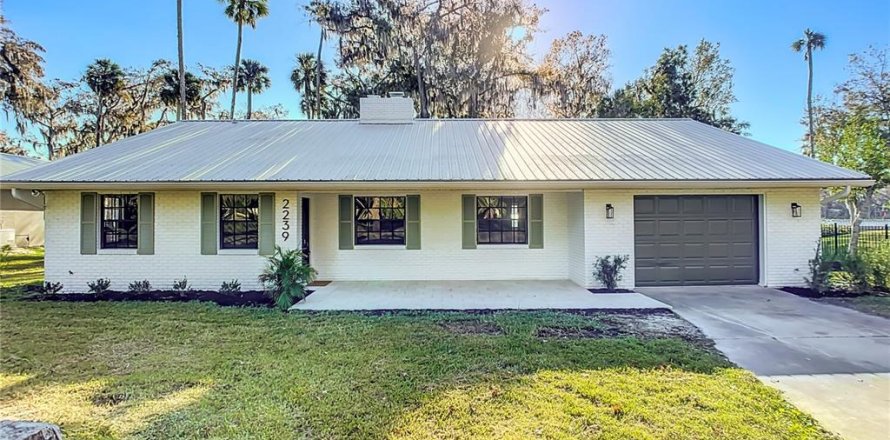 Casa en DeLand, Florida 3 dormitorios, 159.14 m2 № 1546461