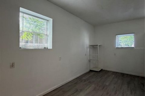 Купить виллу или дом в Плант-Сити, Флорида 3 комнаты, 204.11м2, № 2215439 - фото 15