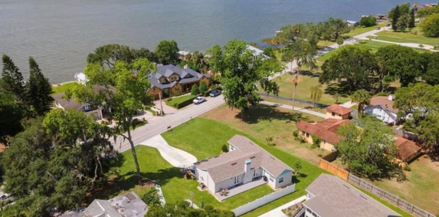 Apartment in Mount Dora, Florida 1 bedroom, 41.81 sq.m. № 2198986