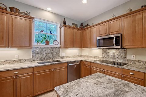 Купить виллу или дом в Брейдентон, Флорида 9 комнат, 259.1м2, № 1724412 - фото 24