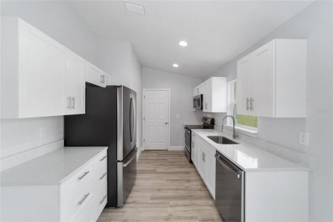 House in Ocala, Florida 3 bedrooms, 104.7 sq.m. № 1405639 - photo 15