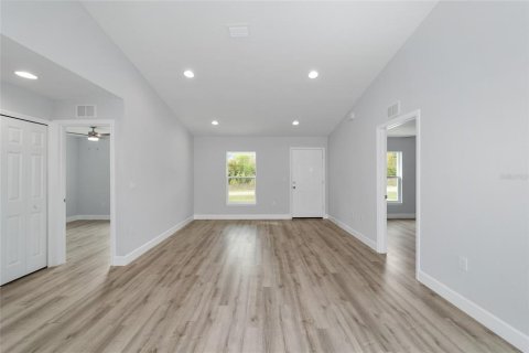 House in Ocala, Florida 3 bedrooms, 104.7 sq.m. № 1405639 - photo 9